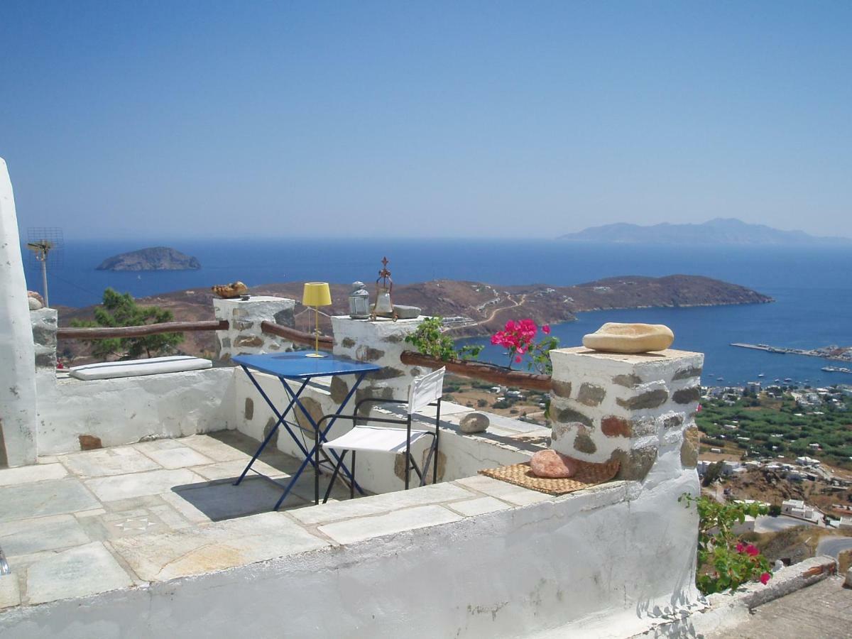 Traditional Stone House With Breathtaking View Serifos Town Exterior foto